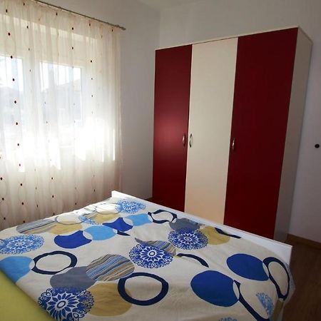 Apartments Tomislav Malinska Ngoại thất bức ảnh
