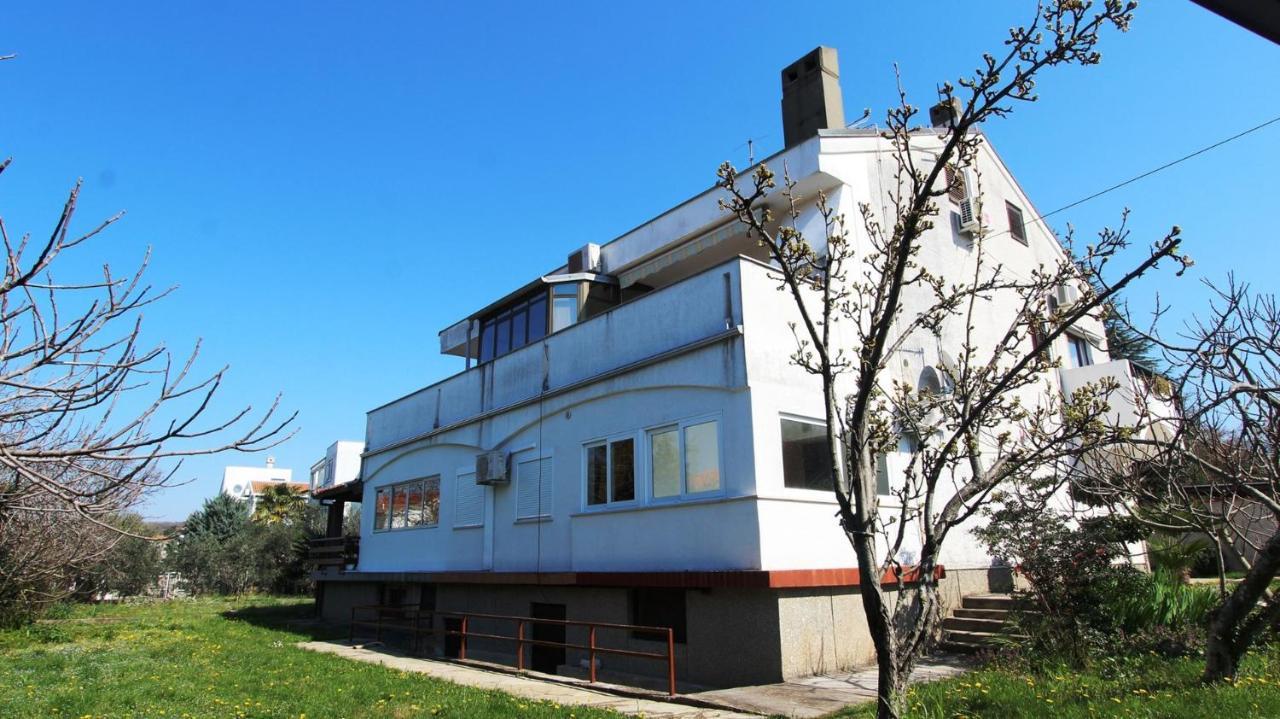 Apartments Tomislav Malinska Ngoại thất bức ảnh