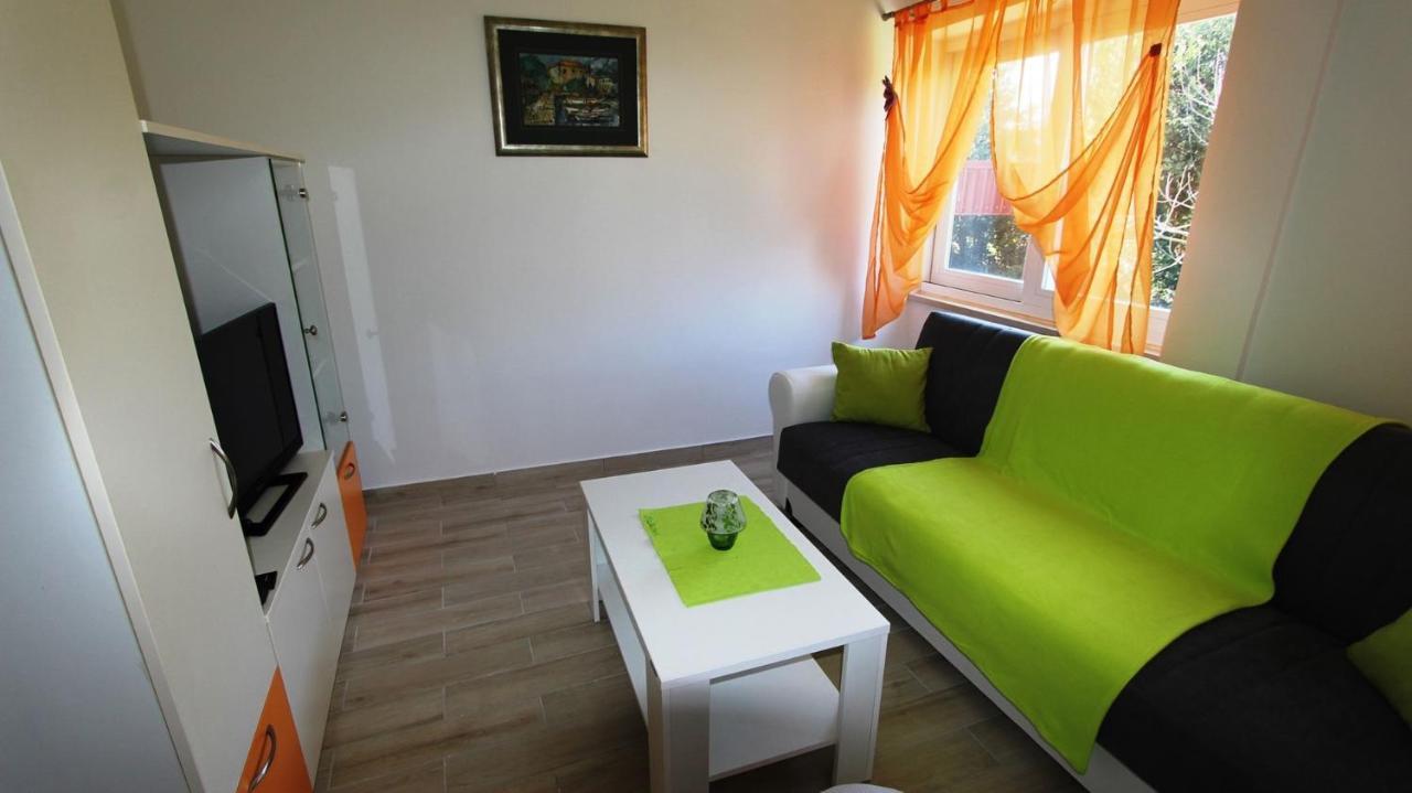 Apartments Tomislav Malinska Ngoại thất bức ảnh