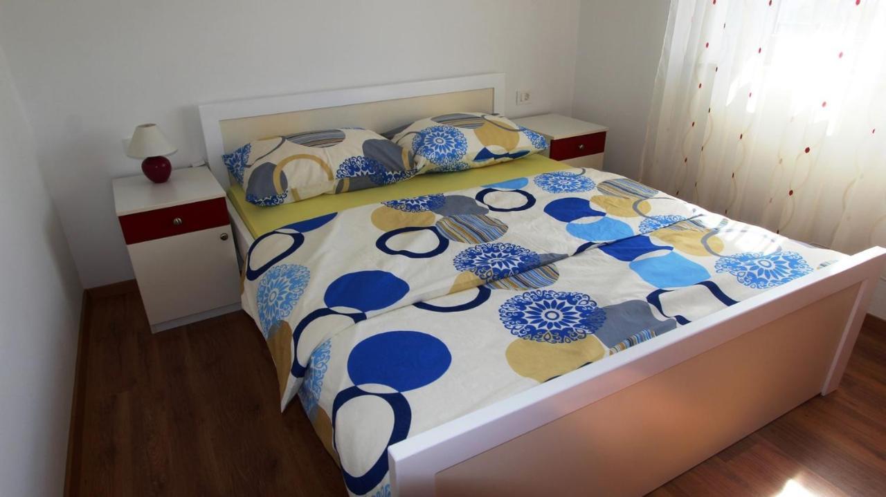 Apartments Tomislav Malinska Ngoại thất bức ảnh